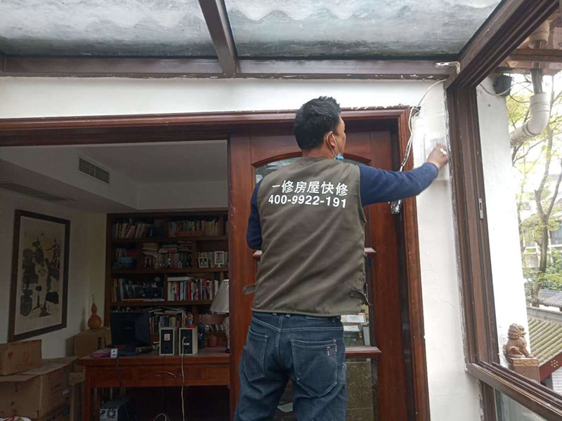 杭州伸縮門維修，電動門不能開關怎么維