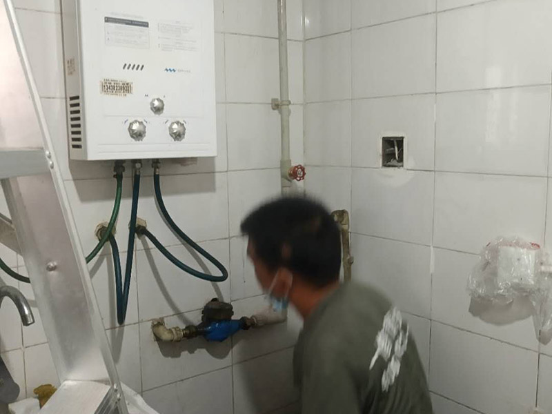 武漢廚衛翻新裝修-武漢舊房廚房墻面處